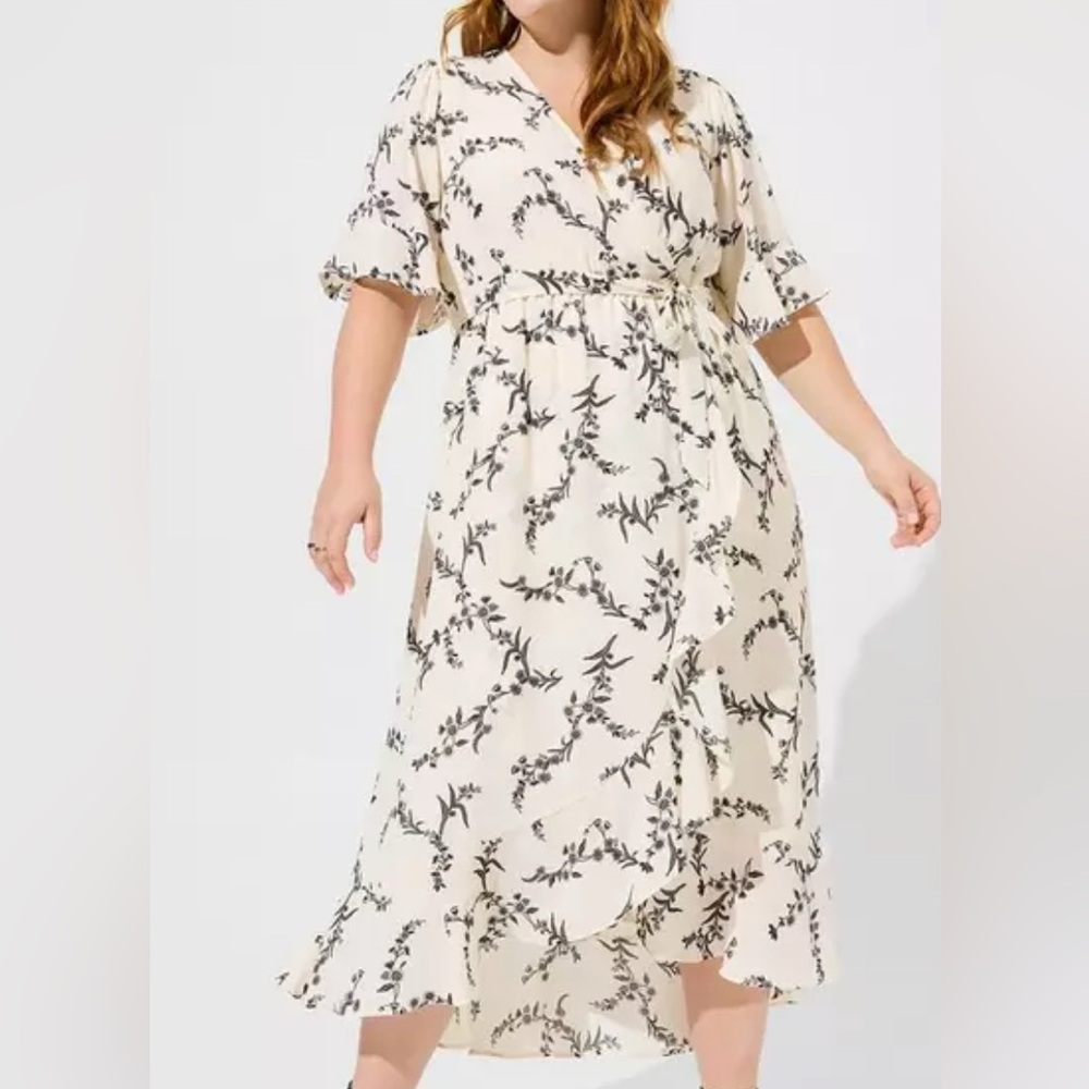 Torrid 3 Maxi Georgette Surplice Ruffle Hi-Lo Floral Dress - Like New!